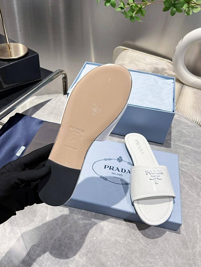 Женские кожаные шлёпанцы Prada Premium - White   