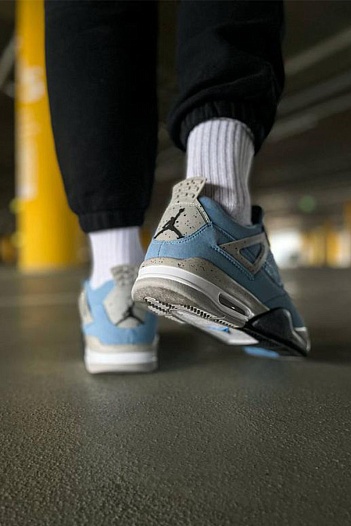 Кроссовки Nike Air Jordan 4 “University Blue”   