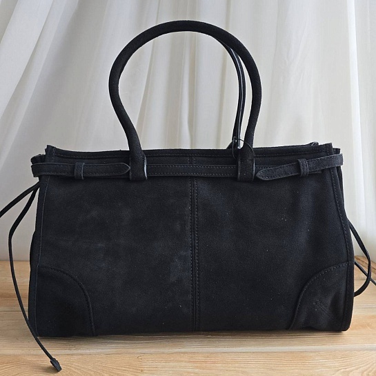 Замшевая чёрная сумка Prada 38x23 см