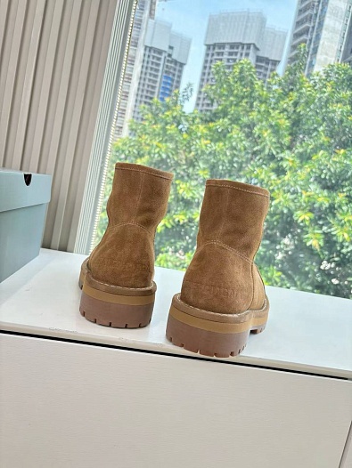 Женские замшевые ботинки с мехом Balenciaga Alaska Fur High Boot Premium - Chestnut