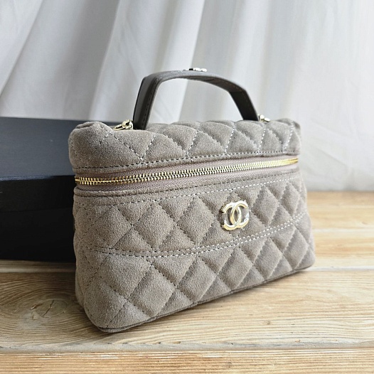 Замшевая сумка Chanel Vanity 19x12   