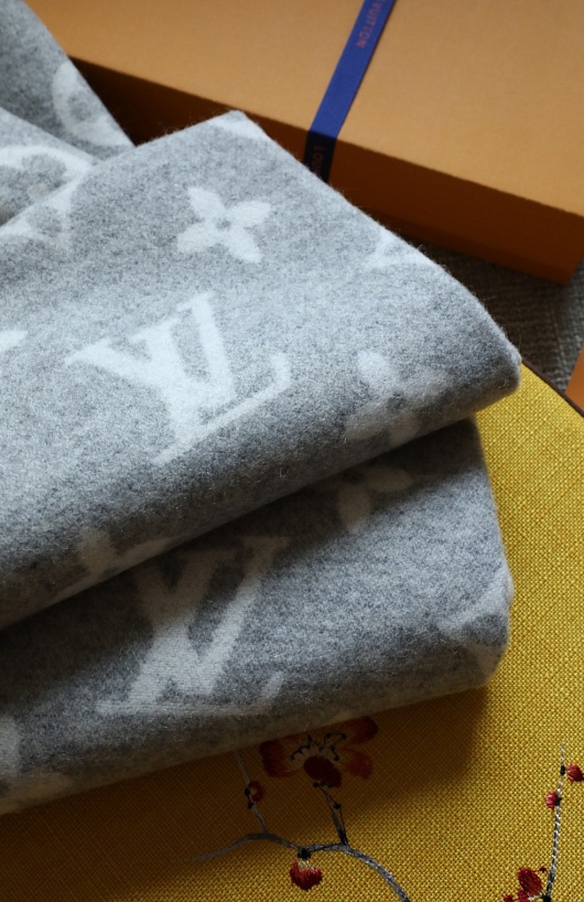 Плед Louis Vuitton Monogram premium 180x140 см