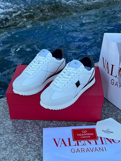 Женские кожаные кроссовки Valentino - White / Black   