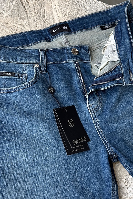 Синие джинсовые шорты Hugo Boss relaxed fit