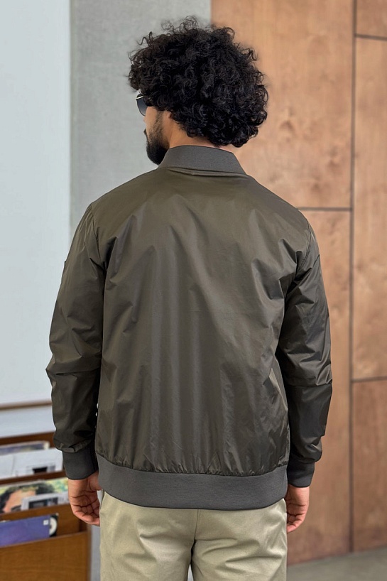 Мужской бомбер цвета хаки Burberry
