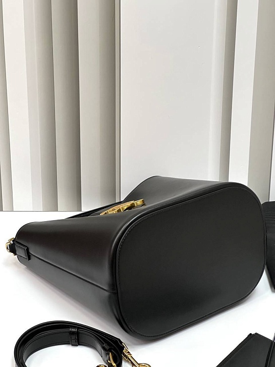 Женская кожаная сумка Celine Triomphe Louise Premium 23.5x24x16 см - Black