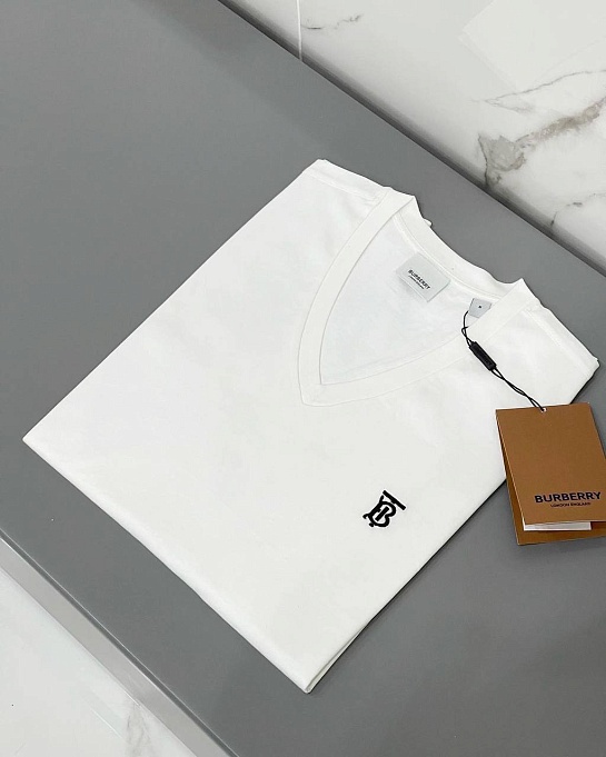 Белая футболка Burberry Monogram Motif V-neck