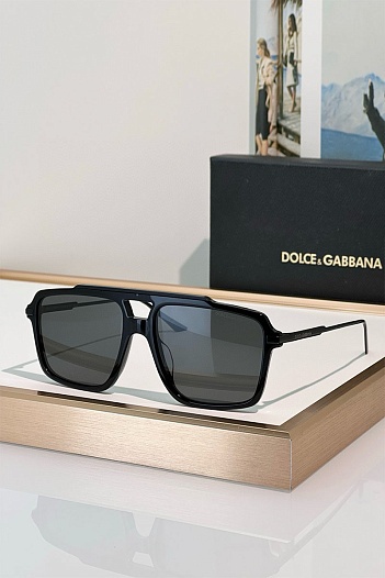 Солнцезащитные очки Dolce & Gabbana Striped Ochre   