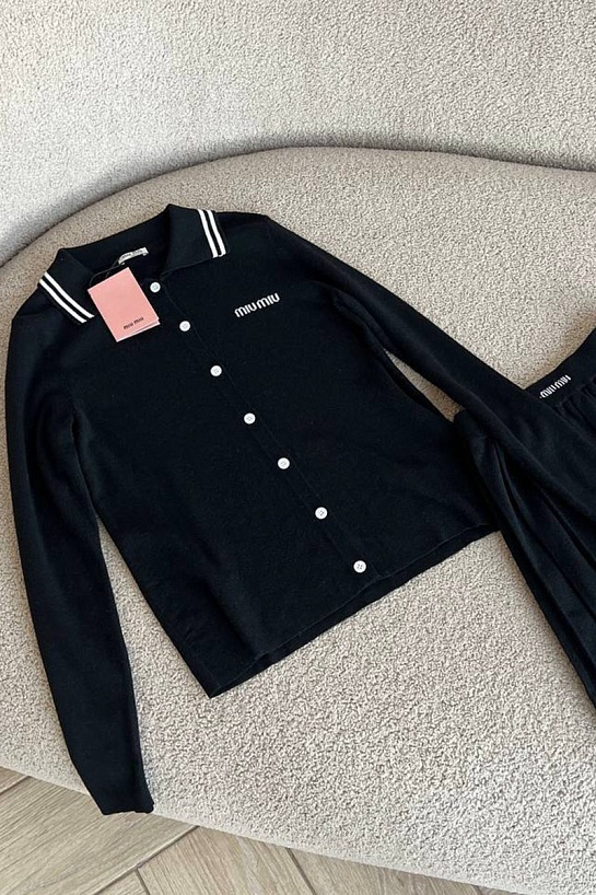 Женский чёрный костюм двойка MIU MIU