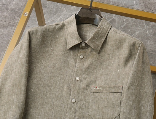 Льняная рубашка цвета хаки Kiton premium   