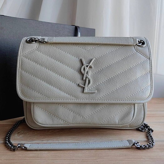 Кожаная сумка Yves Saint Laurent Niki Medium Blanc Vintage 28x21 см   