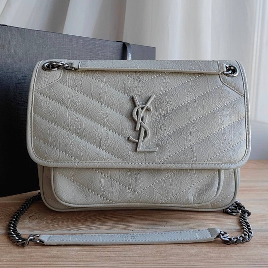 Кожаная сумка Yves Saint Laurent Niki Medium Blanc Vintage 28x21 см