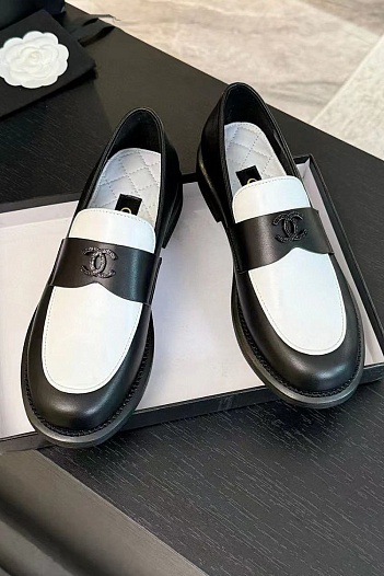 Женские лоферы Chanel Premium - Black / White   