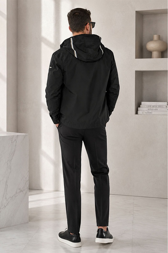 Мужская ветровка чёрного цвета Hugo Boss