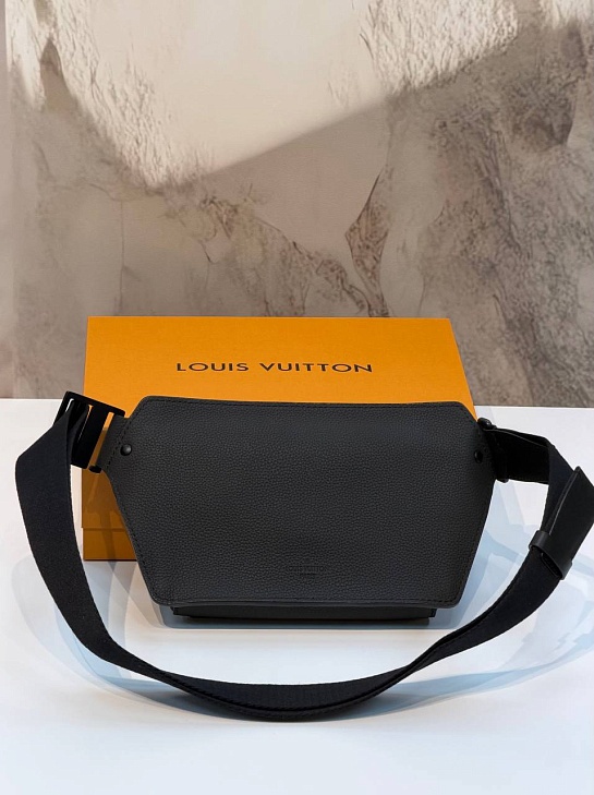 Кожаная сумка на пояс Louis Vuitton Aerogram Takeoff Sling premium 30x16x3 см