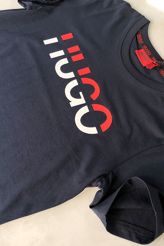 Мужская тёмно-синяя футболка Hugo Boss