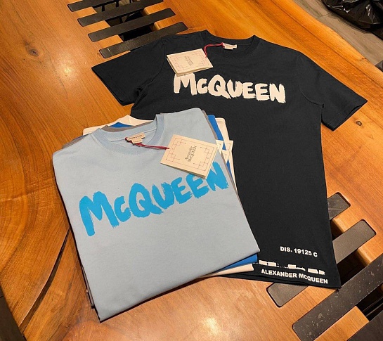 Чёрная футболка Alexander McQueen graffiti logo-print