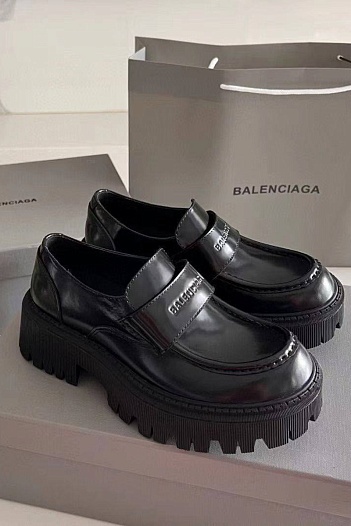 Женские чёрные кожаные лоферы Balenciaga Premium   