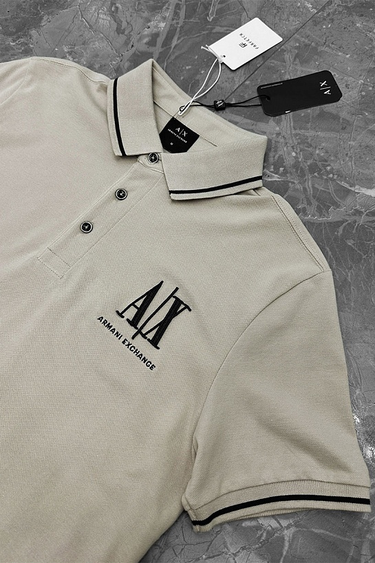 Бежевое поло Armani Exchange embroidered-logo