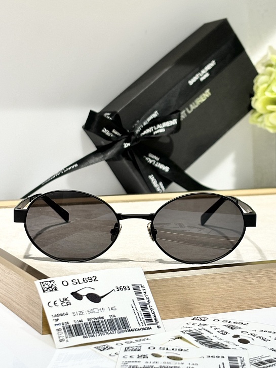 Солнцезащитные очки Yves Saint Laurent Eyewear