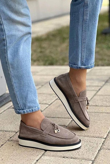 Женские замшевые лоферы Loro Piana   
