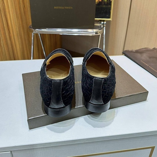 Мужские замшевые лоферы Bottega Veneta Intrecciato - Black