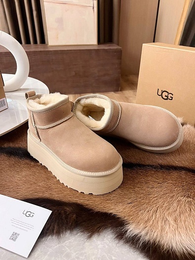 Женские ботинки UGG Classic Ultra Mini Platform - Beige   