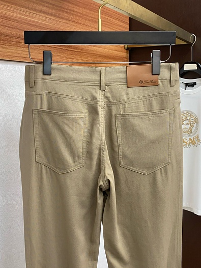 Джинсы бежевого цвета Loro Piana Premium   