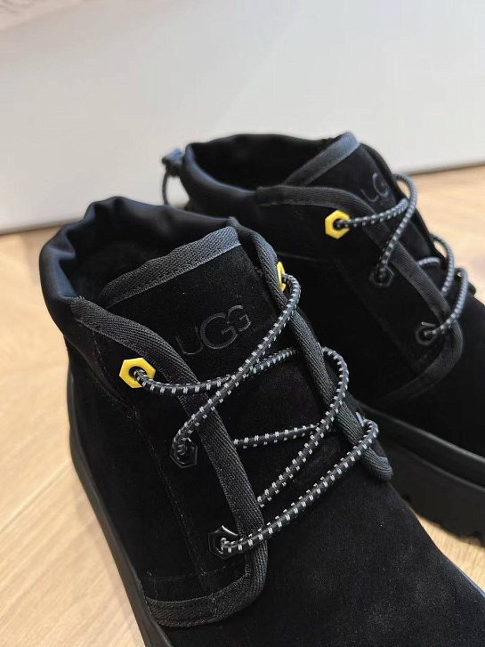 Женские ботинки с мехом UGG Neumel Weather Hybrid - Black