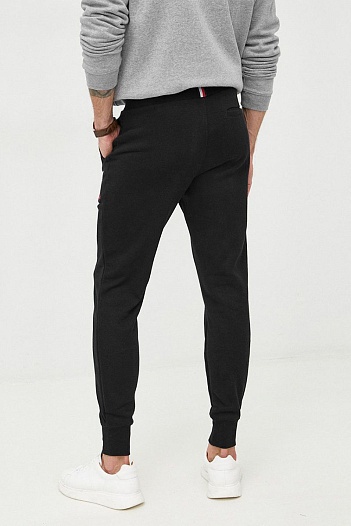 Чёрные спортивные штаны Tommy Hilfiger essential monogram   