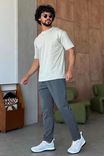 Мужские штаны Prada серого цвета   