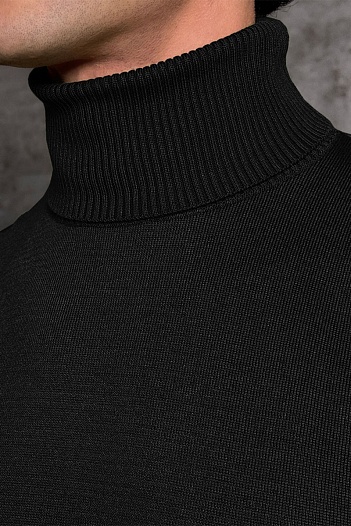 Водолазка чёрного цвета compass-patch   