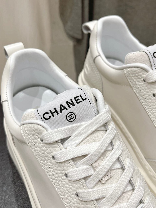Женские кожаные кроссовки Chanel