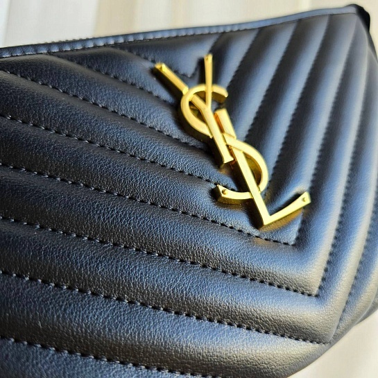 Кожаная чёрная сумка Yves Saint Laurent 24x20 см