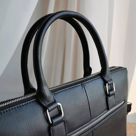 Кожаная чёрная сумка Montblanc 39x29 см