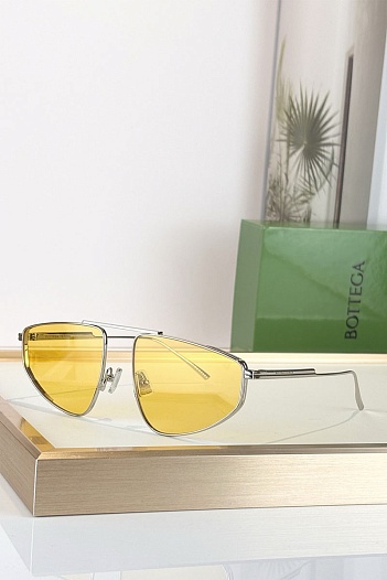 Солнцезащитные очки Bottega Veneta Aviator   