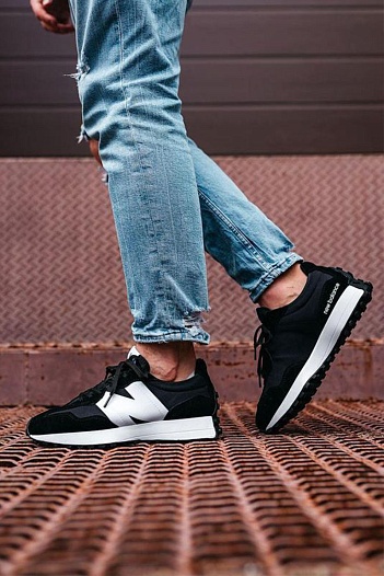 Кроссовки New Balance 327 - Black / White   