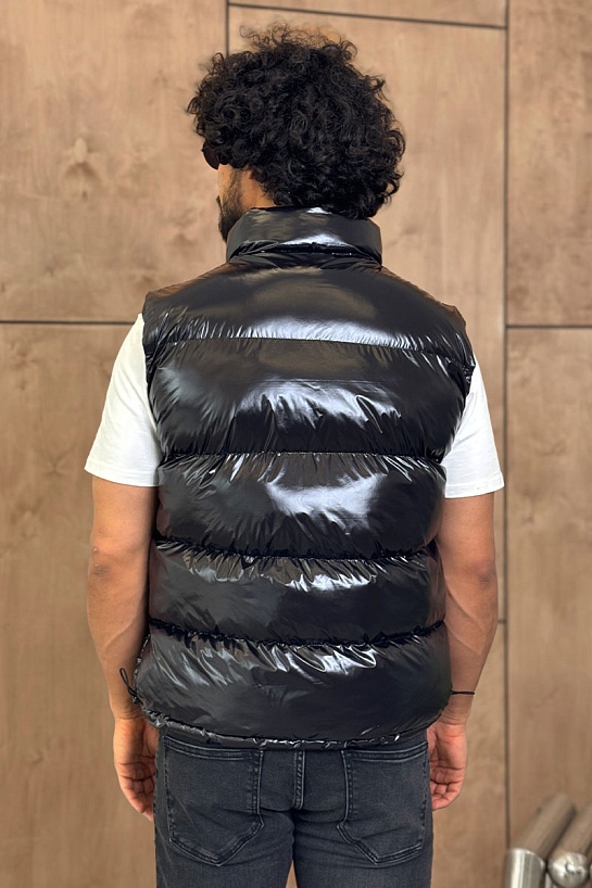 Мужской чёрный жилет Hugo Boss