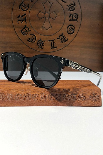 Солнцезащитные очки Chrome Hearts   