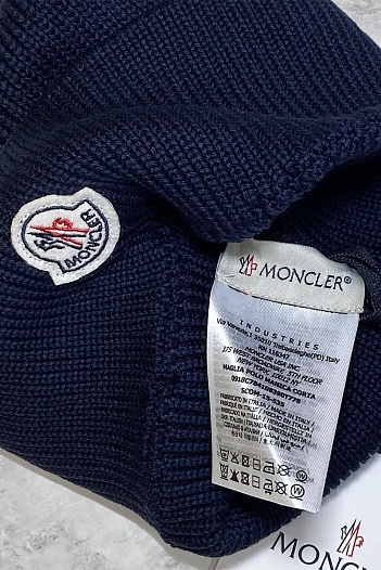 Мужская шапка тёмно-синего цвета Moncler logo-patch   