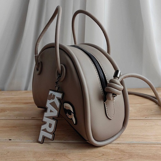 Кожаная сумка Karl Lagerfeld Half Moon 25x15 см   