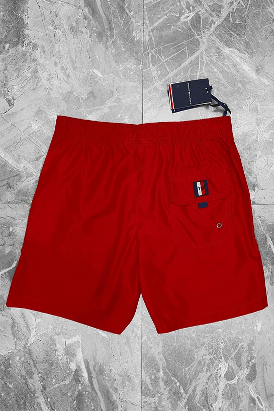 Мужские шорты Tommy Hilfiger красного цвета
