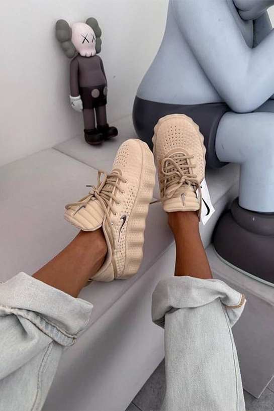 Кроссовки Nike Mind 002 