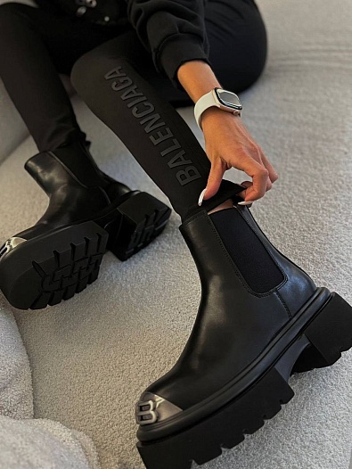 Женские черные леггинсы Balenciaga   