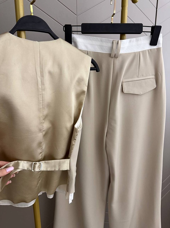 Женский бежевый костюм MIU MIU premium