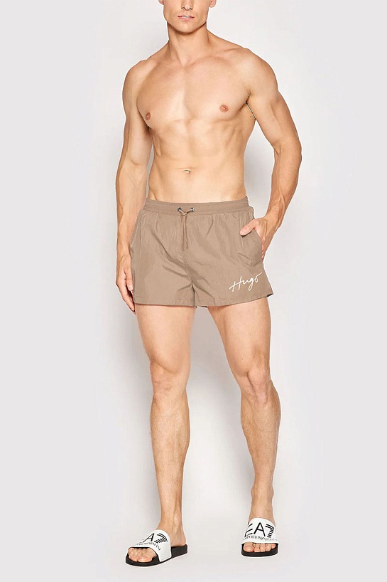 Мужские бежевые шорты Hugo Boss