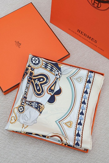 Платок Hermes Harnais de Coeur premium 87x88 см   
