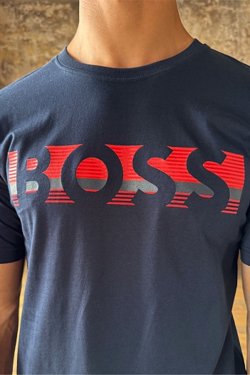 Мужская тёмно-синяя футболка Hugo Boss   