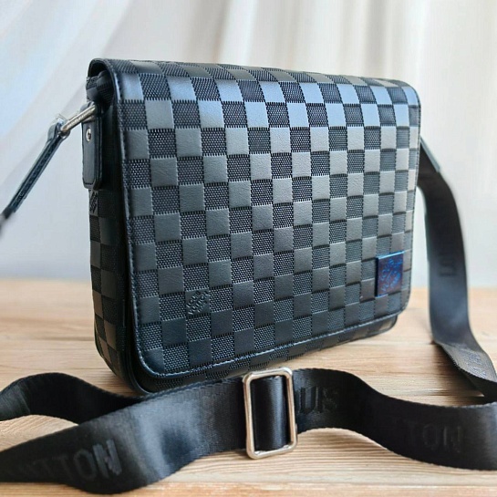 Мужская сумка-мессенджер Louis Vuitton District PM Damier Infini 26x22