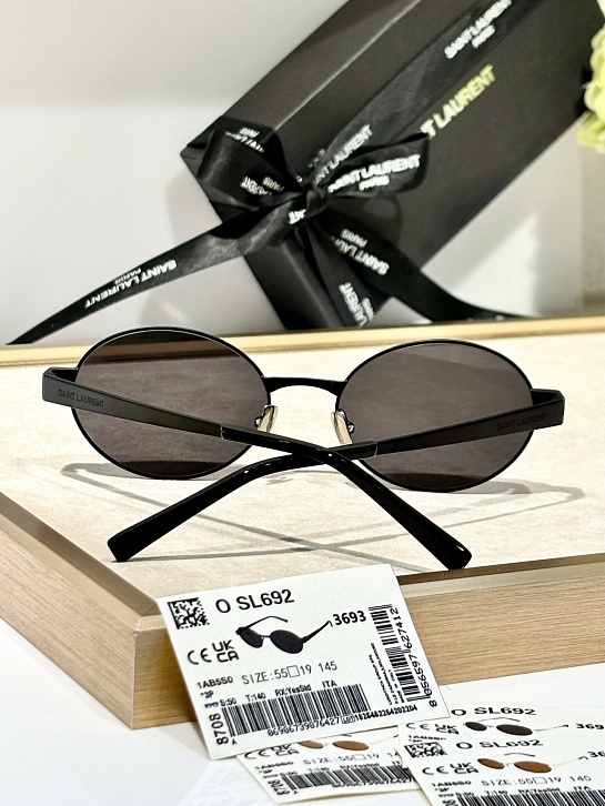 Солнцезащитные очки Yves Saint Laurent Eyewear